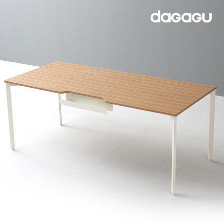 다가구 페르마타 멀티탭 1800 x 800 컴퓨터책상